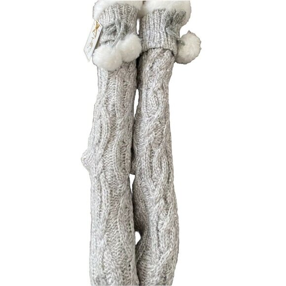 Joy Slipper Socks Grippers Gray Cable Knit Fur Lined Pom Poms One Size 5-10 - Picture 4 of 5